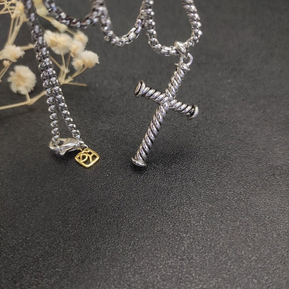 ✨✨✨David Yurman necklace✨✨✨